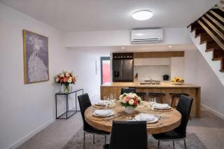 CBD Townsville Apartment w Pool, Gym & Secure Parking - 8