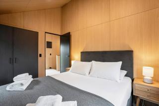 Ski Villa with Carpark 40, Stylish Alpine Base - 3