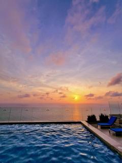 1 bedroom infinity Pool - 9