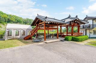 Gangchon White House in the Forest - 4