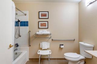 Comfort Inn & Suites Klamath Falls - 2