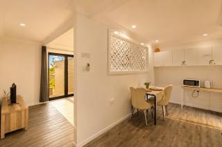 Spacious 4BR Home Near Sunnybank with Modern Amenities - 1