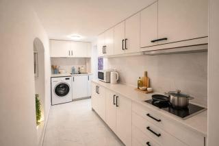 Compact Designer Flat | Heart of Baku - 6