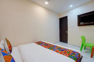 FabHotel Crystal Zee - 1