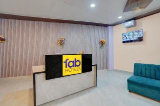 FabHotel Crystal Zee - 2