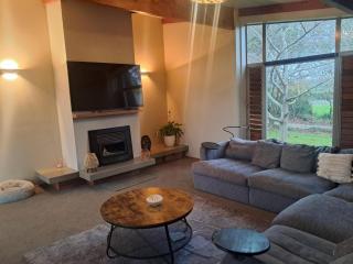 Spacious 5 Bedroom House in Nghinapuri Family Retreat - 9