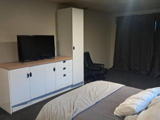 Spacious 5 Bedroom House in Nghinapuri Family Retreat - 4
