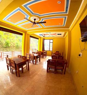 S R Hotel - 6