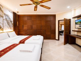 Phratamnak Seaside Pool Villa - 5