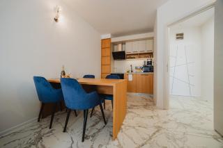 Luxury 1 Bedroom Apartment - 3