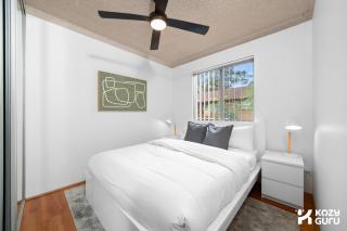 KozyGuru | Westmead | 2Bed Unit + Free Parking - 1