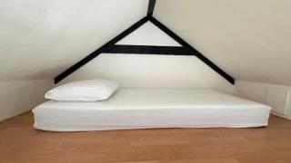 Studio in Hilversum Center - Walk to station - 20 Mins train to Amsterdam - 5