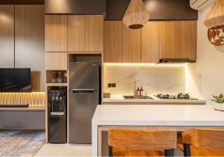 LUXE Villa Ayra 8A by OriVista, 10 Min to Beach - 2