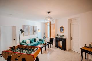 C’est une maison bleue - 5
