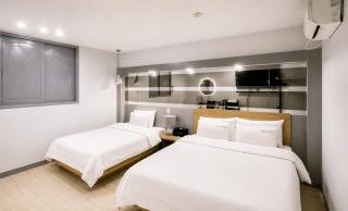Gimhae Tour Hotel - 7
