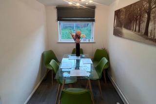 3 Bed House Sleeps 6 -Enclosed Garden-Free Parking - 4