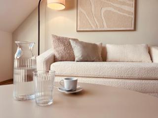 Modern 1BR plus sofabed apartment next to Metro U1 only 15min to City Center Vienna - Vienna - 0