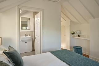 The Gatehouse at Pudleston Court - 4