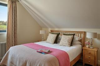 Ponds View at Pudleston Court - 2