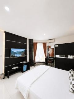 Enny's Guest House - 9