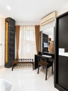 Enny's Guest House - 4