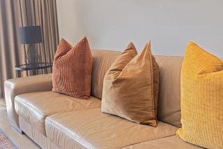 Houghton Executive 3-Bed Apartment - 1