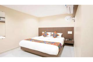 FabHotel Casa Royal Residency - 9