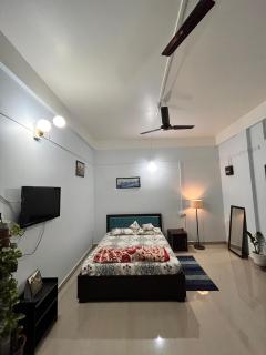 Puhor - Minimalist - 1