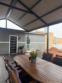 Lamington Guesthouse - 1