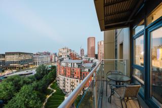 Stylish 2BR - Sleeps 8 - Central Leeds - City View - 4