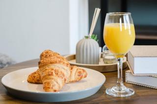 Stylish 2BR - Sleeps 8 - Central Leeds - City View - 2