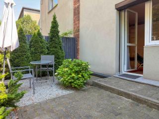 URABN APARTMENTS Studio with garden No 2A - Air Condition - Free Parking - 4
