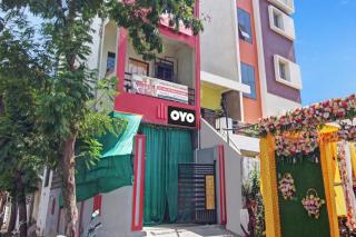 Hotel O G.K Lodging and Guest House - 1