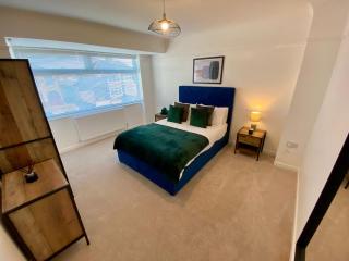 Mackets House - Hunts Cross - Sleeps 7 -Parking - 6