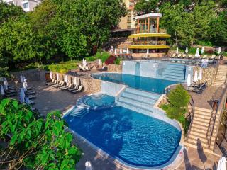 Hotel Sunrise Golden Sands - 8