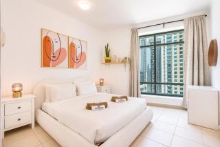 Premium Home with Panoramic Burj Khalifa Views - 6