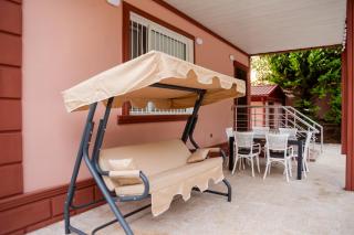 Caspian Colorful Villas-Pink House - 8