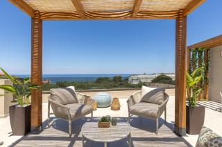 Ark Luxury Suite, Hot tub & Sea Views, by ZanteWize - 9