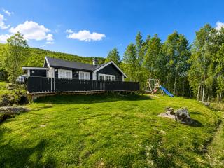 Stugu - Koselig hytte med sentral beliggenhet - 0