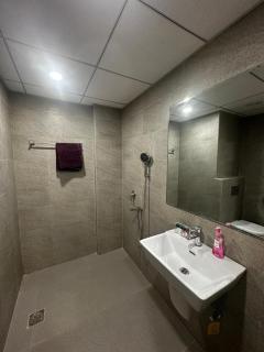 CozyCube Modern Studio - 4
