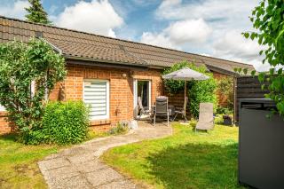 Blumenhaus mit Terrasse - Waren - 0