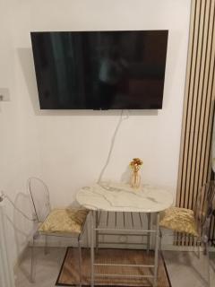 Floris Guest House - 1