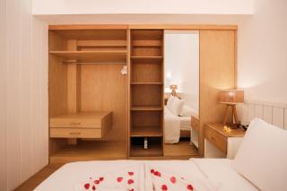 Santai Studios - 5