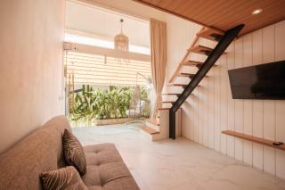 Santai Studios - 3