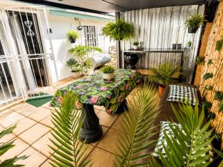WHY NOT GUESTHOUSE - 4