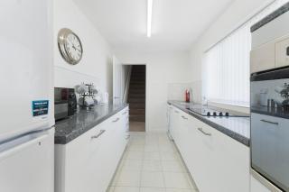 Stylish 3BR Stay Sleeps 9 by Stay With Us - 6