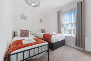Stylish 3BR Stay Sleeps 9 by Stay With Us - 9