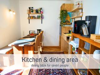 Baham-Apartment Nuernberg - including hot tub, sauna, massage chair, roof terrace, barbecue - metro 15 min, exhibition center 8 min walk - 7
