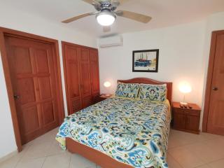 Apartment located on the beach - 9