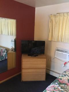 Parkway Motel - Neenah - 5